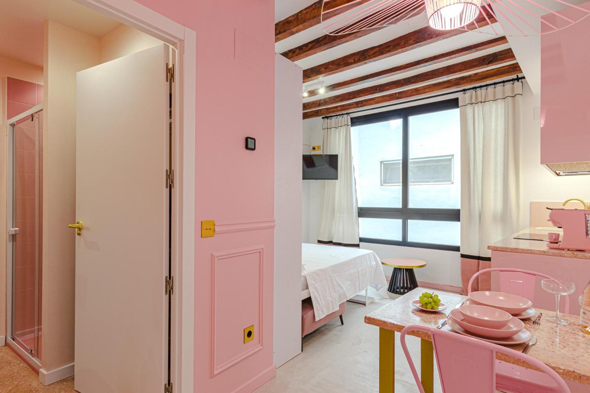Glamorous Pink Studio In City Center Alicante Eksteriør bilde